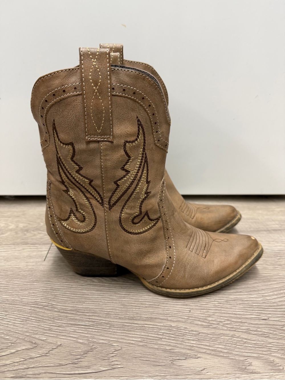 Trendy Brown Western Cowboy Ankle Boots